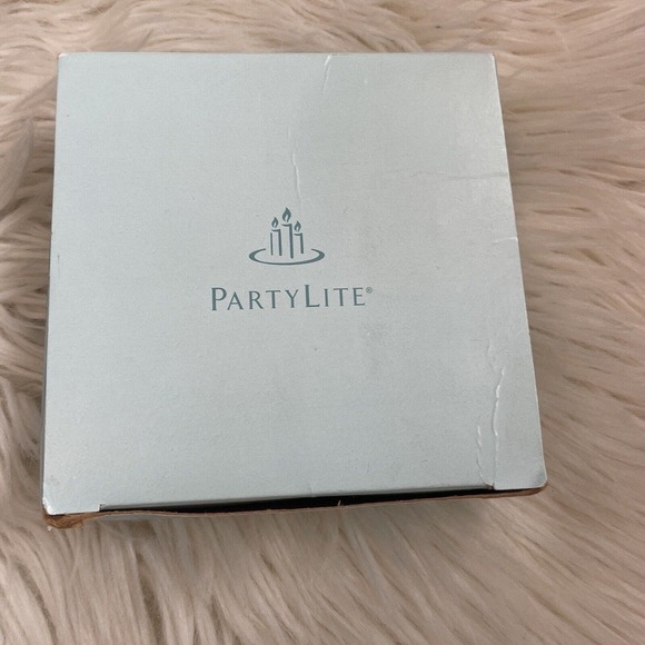 Party Lite French Vanilla Aroma Melts 4 pieces Z26181 - 2159 - Picture 2 of 4